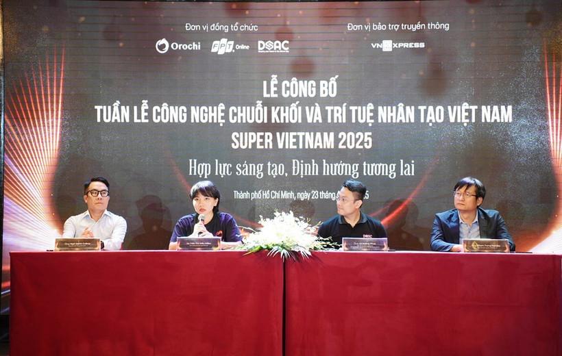 La conférence de presse tenue à Hô Chi Minh-Ville le 23 avril sur la Semaine vietnamienne de la blockchain et de l'IA (Super Vietnam 2025). Photo : VNA