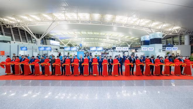 Lors de la cérémonie d'inauguration du projet d’extension du terminal international T2 de l’aéroport de Noi Bai. Photo : VNA