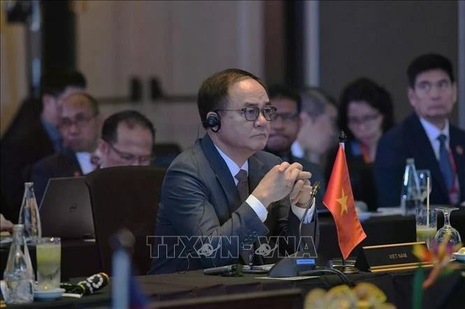 Le vice-ministre de l'Intérieur Vu Chien Thang lors de la réunion. Photo : VNA