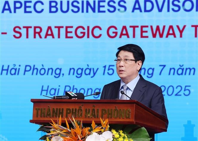 Le président de la République, Luong Cuong s'exprime lors de l'événement. Photo : VNA