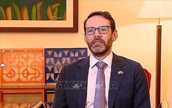 L’ambassadeur britannique à Hanoï, Iain Frew. Photo : VNA