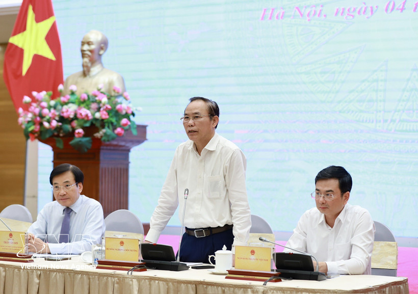 Le vice-ministre de l’Agriculture et de l’Environnement, Phung Duc Tien, lors de la conférence de presse. Photo : VNA