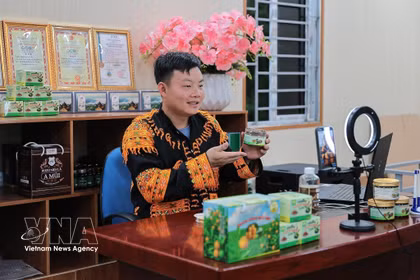 Lang Son: des jeunes de l'ethnie Dao développent l’économie locale grâce aux produits emblématiques de la montagne de Mâu Son