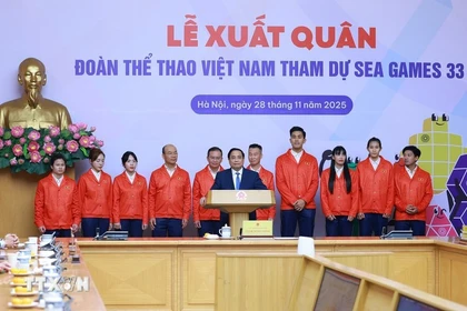 Le Premier ministre Pham Minh Chinh s'exprime lors de la cérémonie de départ de la délégation sportive vietnamienne. Photo: VNA