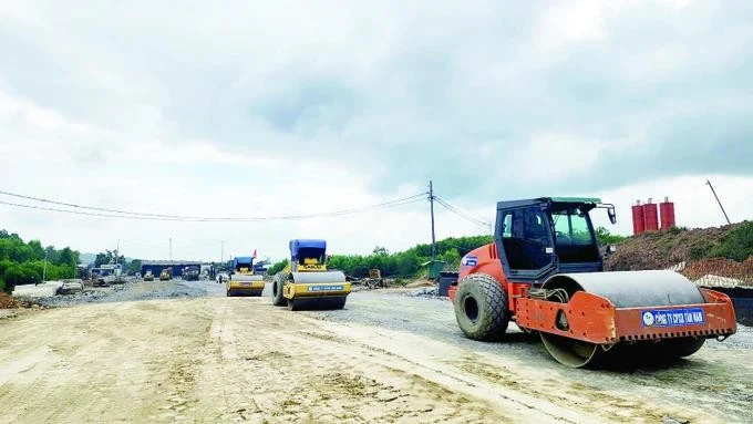 Dak Lak accélère la construction du projet composant 3, l'autoroute Khanh Hoa - Buon Ma Thuot. Photo : qdnd