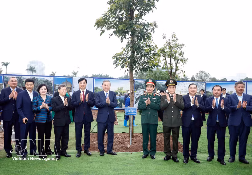 Le secrétaire général du Parti, To Lam, à la cérémonie de lancement du « Têt de plantation d’arbres en mémoire éternelle du Président Hồ Chí Minh » à Hanoï (VNA). Photo : VNA