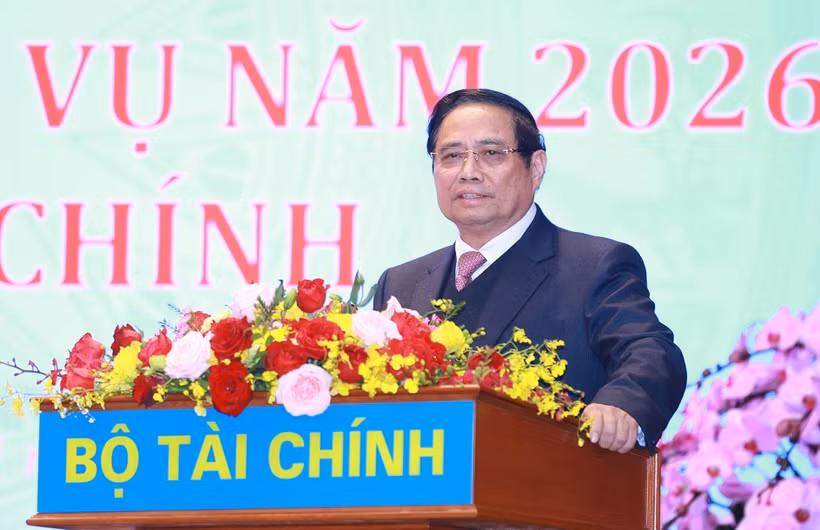 Le Premier ministre Pham Minh Chinh prend la parole lors de la conférence. Photo : VNA