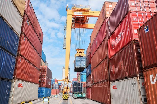 Le ministère de l'Industrie et du Commerce exige une gestion stricte des matériaux de production. Photo d'illustration : VNA