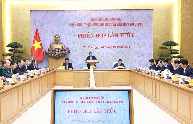 La 6e réunion du Comité directeur national chargé de la mise en œuvre des engagements du Vietnam pris lors de la COP26 s’est tenu à Hanoï, en présence du Premier ministre Pham Minh Chinh. Photo : VNA