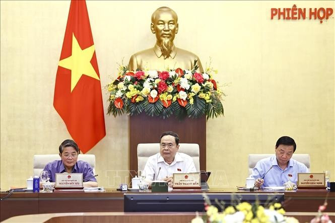 Le président de l'Assemblée nationale Tran Thanh Man préside la séance de travail. Photo : VNA