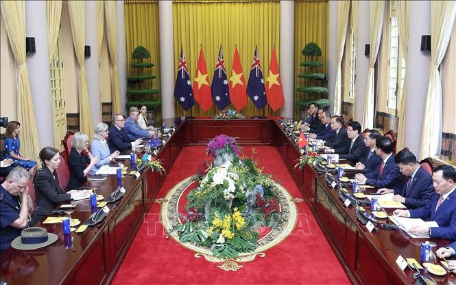 Entretien à Hanoï entre le président vietnamien Luong Cuong et la gouverneure générale d’Australie, Sam Mostyn. Photo : VNA