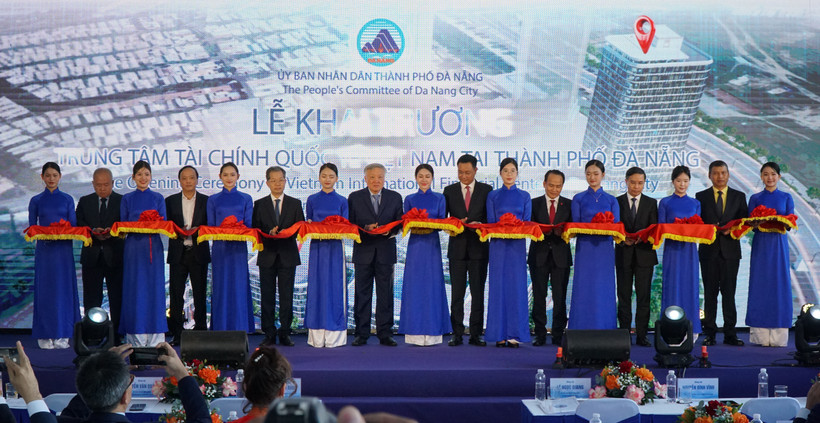 La cérémonie d’inauguration du Centre financier international du Vietnam à Da Nang. Photo : VNA