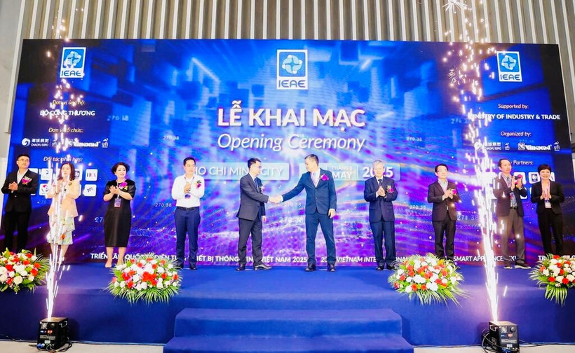 Cérémonie d'ouverture du Salon international d’IEAE 2025. Photo : CVN 