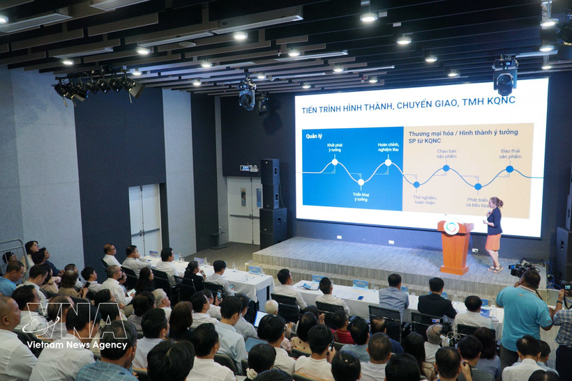 Le 13 mars 2026, le Département des sciences et technologies de Hô Chi Minh-Ville a organisé une conférence pour mettre en œuvre le projet concernant le développement commercial des résultats de la recherche et de la propriété intellectuelle. Photo : VNA