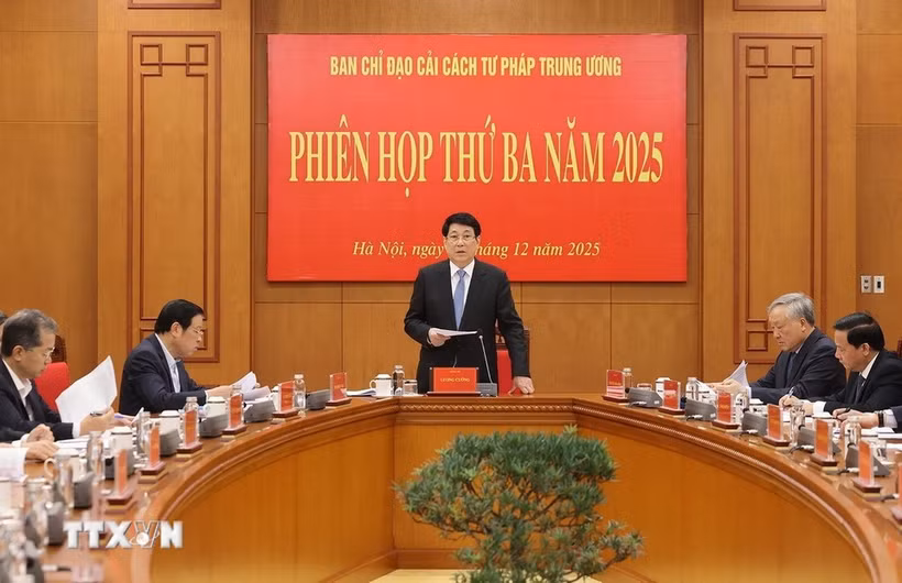 Le président Luong Cuong préside la 3ᵉ réunion du Comité central de pilotage de la réforme judiciaire