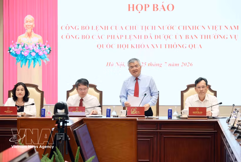 La conférence de presse sur l’ordre du Président de la République sur la promulgation de trois ordonnances. Photo : VNA