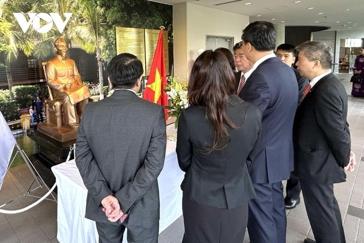 La statue du Président Hô Chi Minh exposée dans l’Espace Vietnam – Hô Chi Minh à Mimasaka,dans la préfecture d’Okayama. Photo: VOV Tokyo