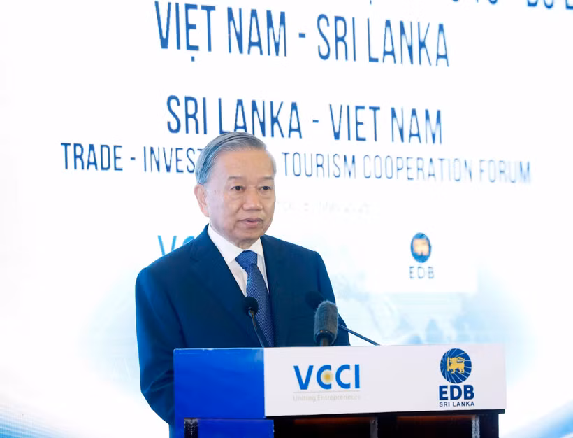 Le dirigeant To Lam au Forum de coopération commerciale, d’investissement et de tourisme Vietnam–Sri Lanka. Photo : VNA