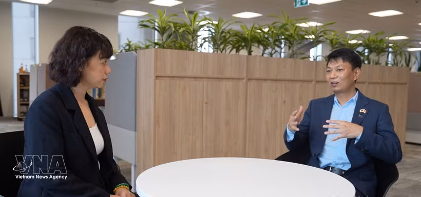 Le professeur et docteur Nguyen Hoang Minh, spécialiste en informatique à l’Université de technologie d’Auckland (AUT), vice-président du Réseau des intellectuels vietnamiens en Nouvelle-Zélande (VietKnowledge NZ) et membre du Conseil académique de l’AUT. Photo : VNA
