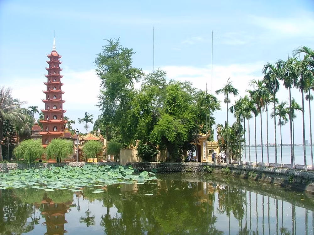 Escapade dans quelques anciennes pagodes au cœur de Hanoi ảnh 1 Escapade dans quelques anciennes pagodes au cœur de Hanoi ảnh 1