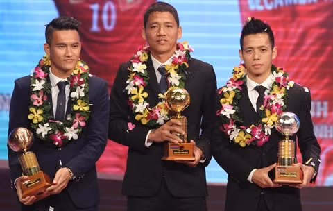 Rencontre avec les deux «Ballons d’Or du Vietnam 2015» ảnh 3 Rencontre avec les deux «Ballons d’Or du Vietnam 2015» ảnh 3