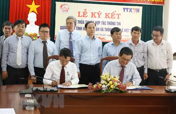 VNA et Ninh Thuân renforcent la coopération dans les communications ảnh 1
