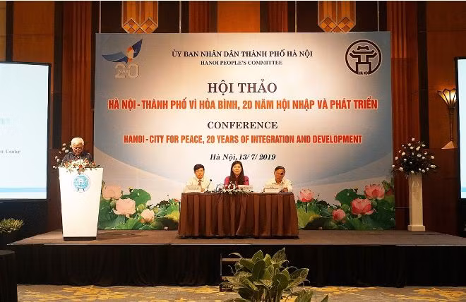 Hanoi fait le point sur ses 20 ans d’intégration et de développement ảnh 1
