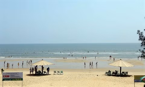 Nghê An et Hà Tinh abritent nombre de belles plages ảnh 2 Nghê An et Hà Tinh abritent nombre de belles plages ảnh 2