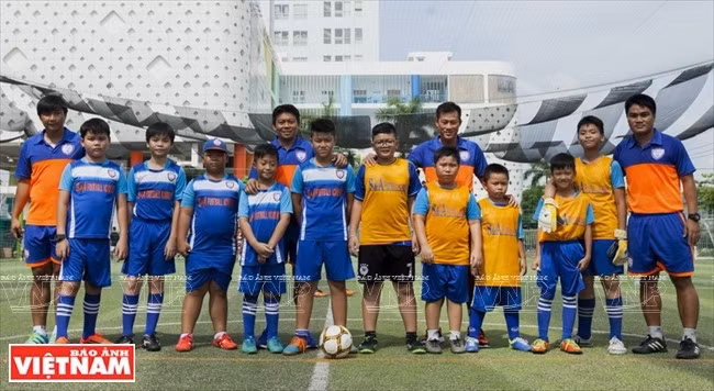 S&A Academy, symbole de l’amitié Vietnam-Thaïlande ảnh 1