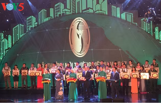 Lancement du mois d’action pour l’environnement au Vietnam ảnh 1