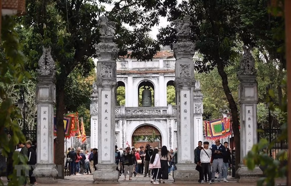 Hanoï accueille plus de sept millions de touristes étrangers ảnh 1