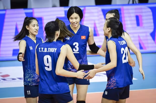 Les Vietnamiennes qualifiées pour la demi-finale au Championnat d’Asie de volley-ball ảnh 1