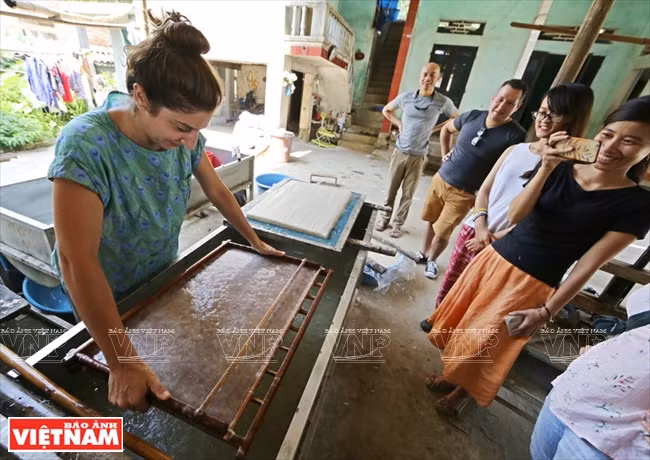 La fabrication du papier "do" dans la province de Hoà Binh ảnh 6