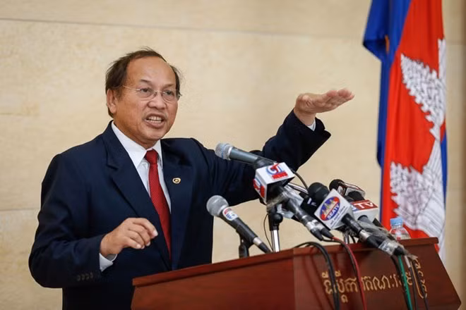 Le gouvernement cambodgien promet d'être ferme à l'égard de l'opposition ảnh 1