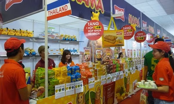 Vietnam et Thaïlande cherchent à porter leurs échanges commerciaux à 20 milliards d’USD ảnh 1