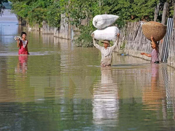 La BIDV assiste les sinistrés des inondations au Myanmar ảnh 1