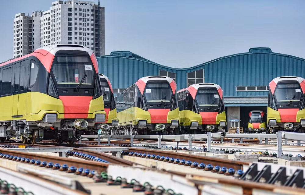 Des essais de la ligne de métro Nhon – Gare de Hanoï prévus en décembre ảnh 1