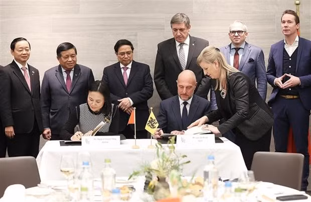 La tournée en Europe du Premier ministre Pham Minh Chinh couronnée de succès sur tous les plans ảnh 2 La tournée en Europe du Premier ministre Pham Minh Chinh couronnée de succès sur tous les plans ảnh 2