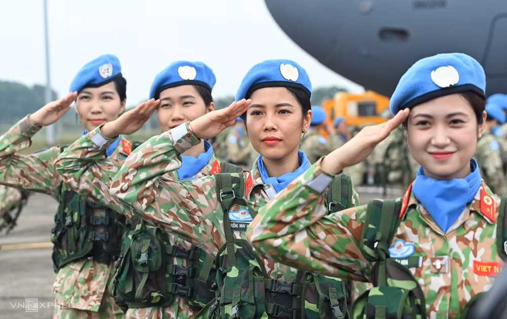 Les femmes vietnamiennes contribuent au développement du pays, de la région et du monde ảnh 1