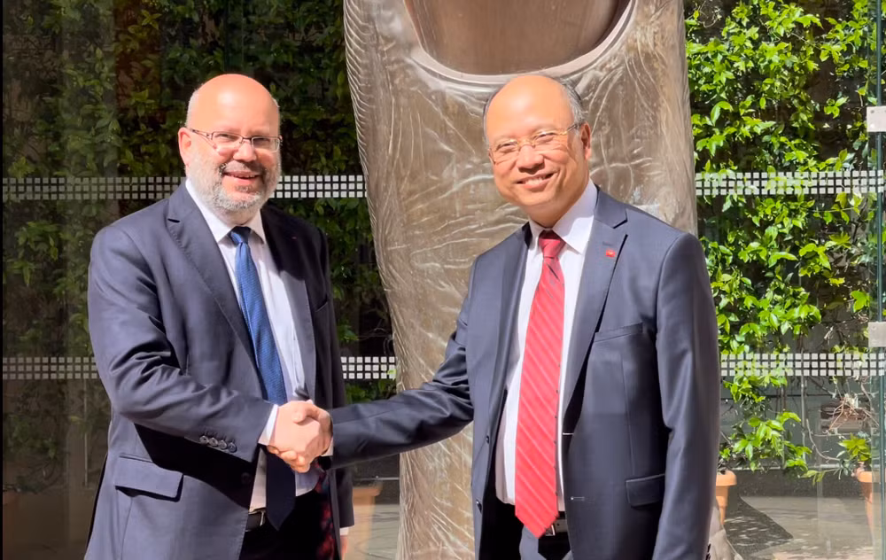 Renforcement de la coopération entre le Vietnam et la ville de Nice ảnh 1