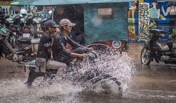 Inondations au Cambodge: neuf morts et près de 21.000 foyers évacués ảnh 1