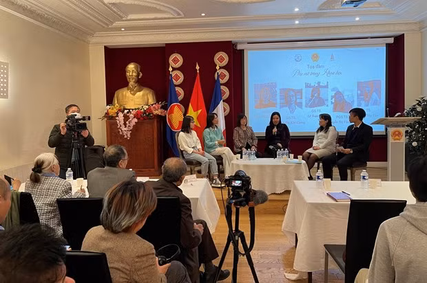 Échange de générations de femmes scientifiques vietnamiennes en France ảnh 1