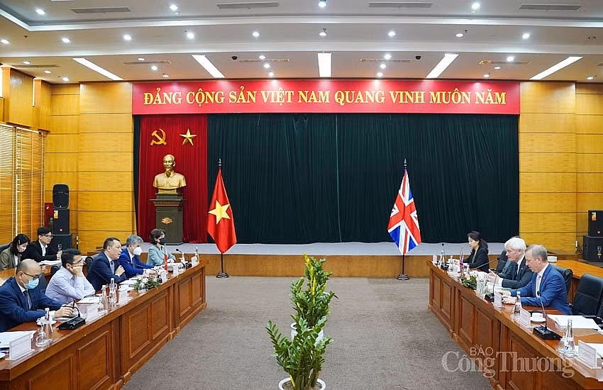 Le Vietnam salue les propositions britanniques pour réaliser ses engagements pris lors de la COP26 ảnh 3 Le Vietnam salue les propositions britanniques pour réaliser ses engagements pris lors de la COP26 ảnh 3