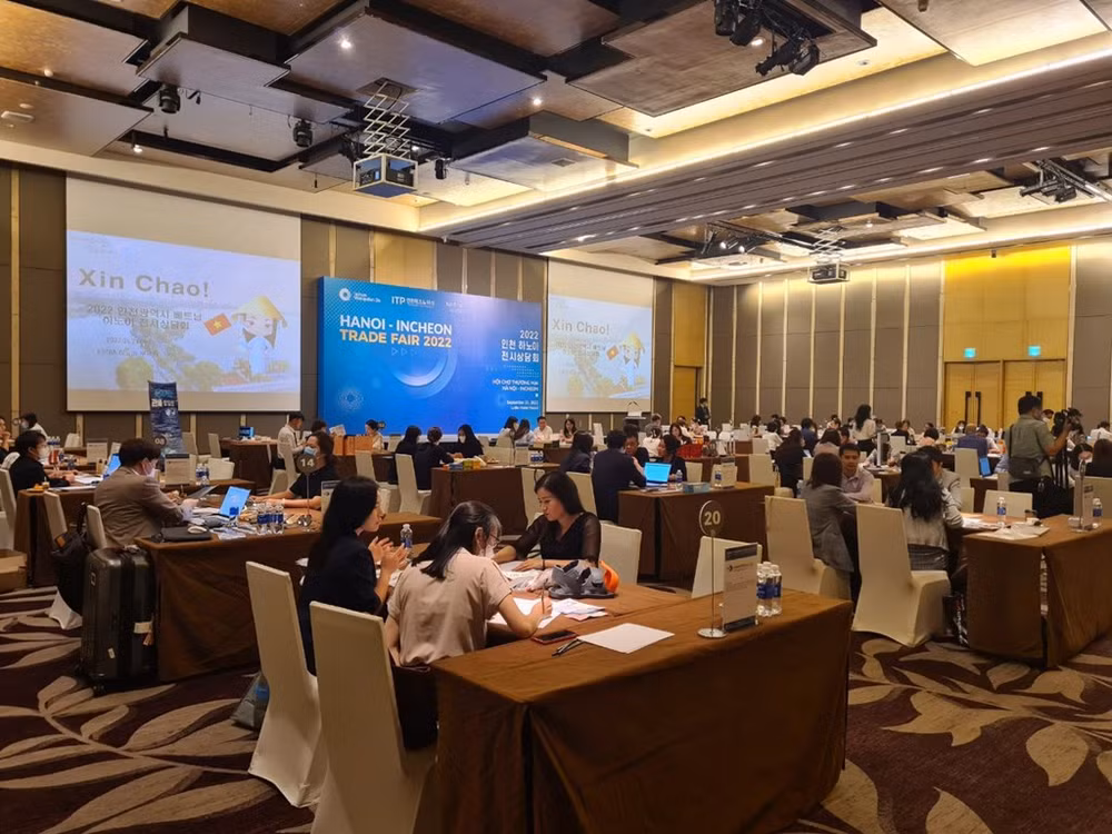 Promotion des échanges entre 100 entreprises vietnamiennes et des partenaires sud-coréens ảnh 1