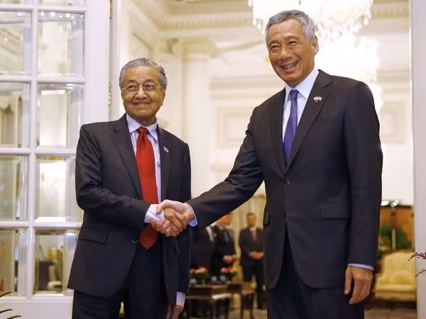 ​La Malaisie cherche à établir un partenariat compétitif avec Singapour ảnh 1