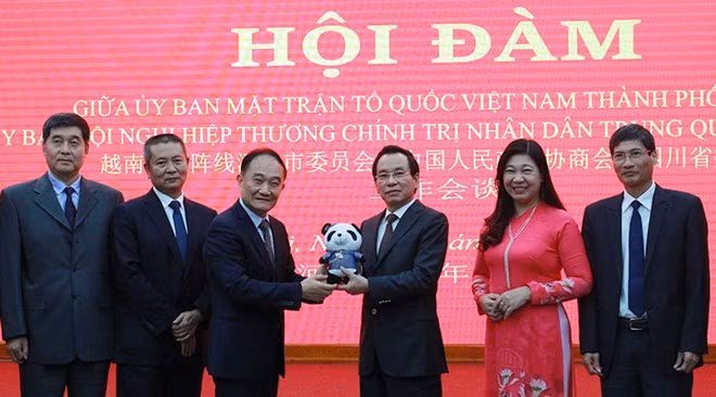 Hanoi et Sichuan (Chine) prêts à élargir leur coopération multiforme ảnh 1 Hanoi et Sichuan (Chine) prêts à élargir leur coopération multiforme ảnh 1