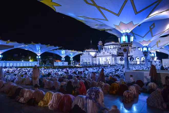 Les musulmans indonésiens commencent le jeûne du mois de Ramadan ảnh 1