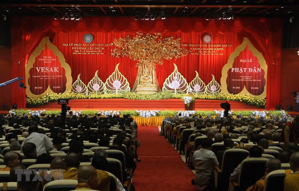 Lancement de la fête bouddhique du Vesak 2019 ảnh 1