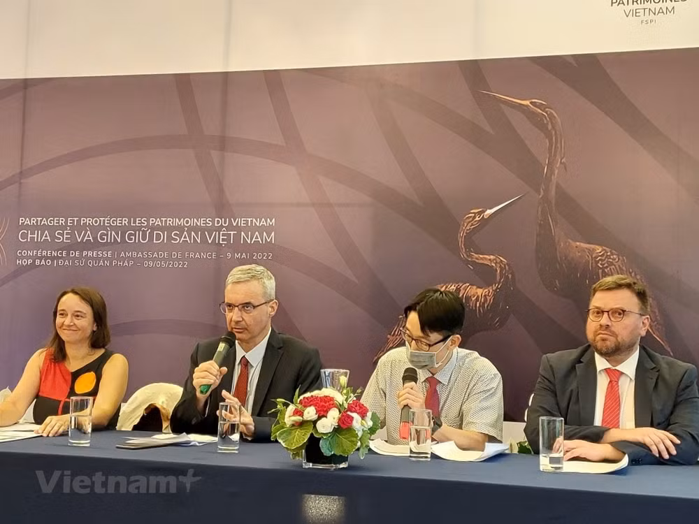 La France lance un projet pour soutenir le Vietnam dans la préservation des patrimoines ảnh 2