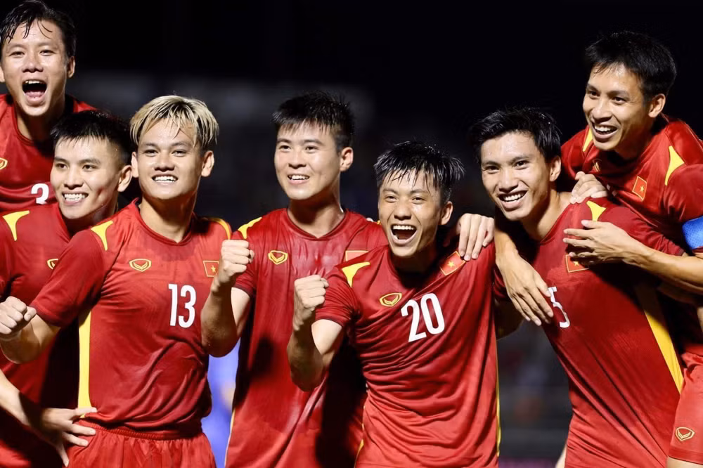 Le Vietnam bat l'Inde 3-0 et remporte le Tournoi amical de football Hung Thinh 2022 ảnh 2